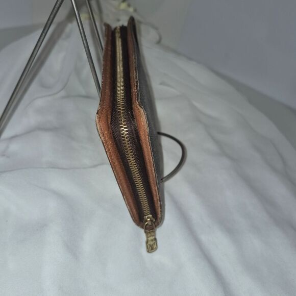 Louis Vuitton Brown Monogram Wallet - Picture 3 of 12